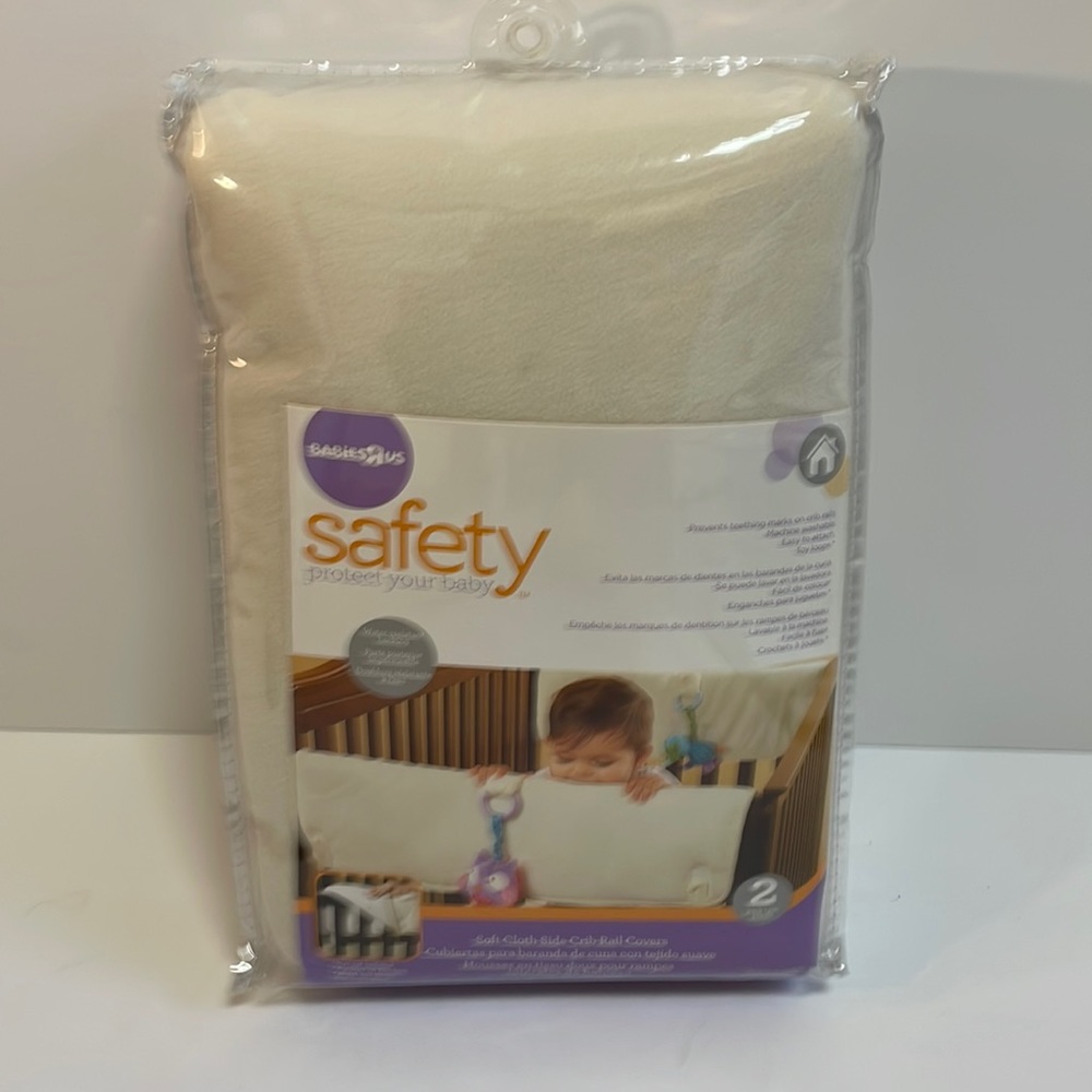 (BRAND NEW)Baby R Us Side Crib Rail Cover